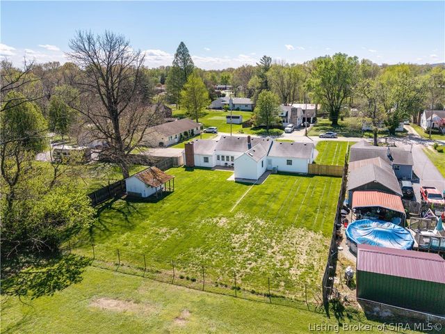 1520 Maple Court, New Albany, IN 47150