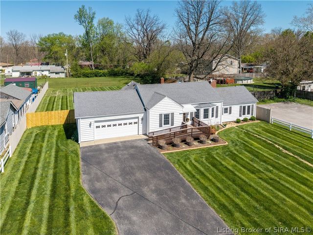 1520 Maple Court, New Albany, IN 47150