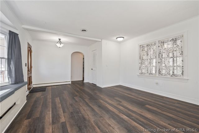 1520 Maple Court, New Albany, IN 47150