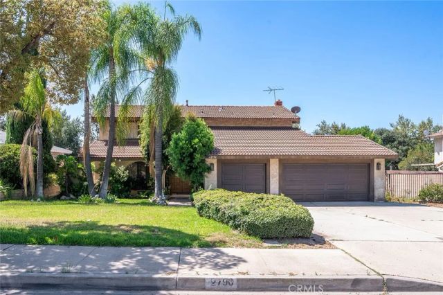 2796 Base Line, La Verne, CA 91750