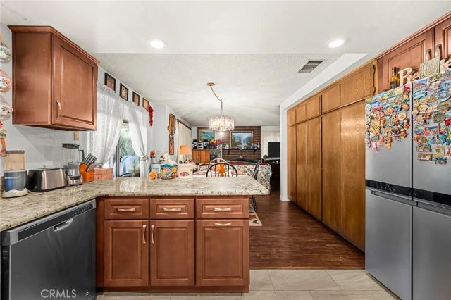 2796 Base Line, La Verne, CA 91750