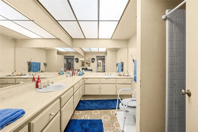 2796 Base Line, La Verne, CA 91750