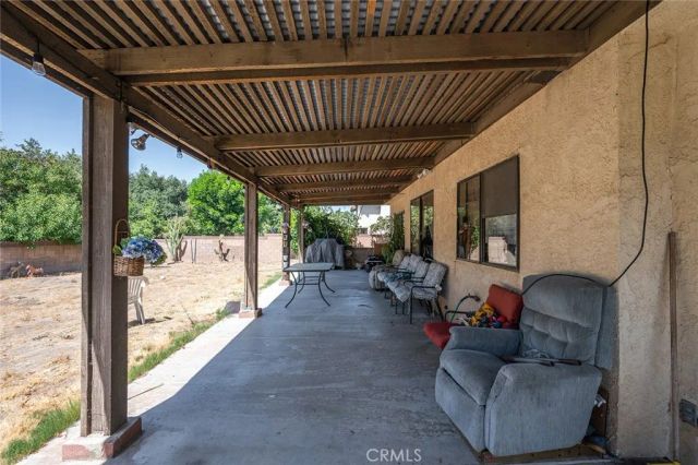 2796 Base Line, La Verne, CA 91750
