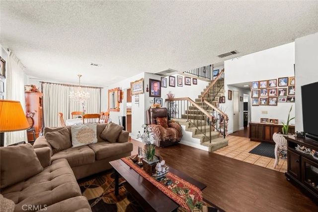 2796 Base Line, La Verne, CA 91750