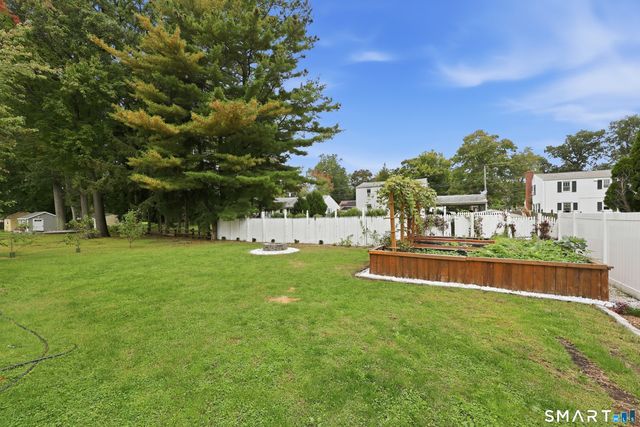 38 Sparrowbush Road, East Hartford, CT 06108