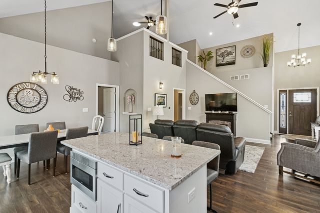 539 Sudbury Circle, Oswego, IL 60543