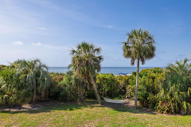 19 Grand Pavilion Boulevard, Isle Of Palms, SC 29451