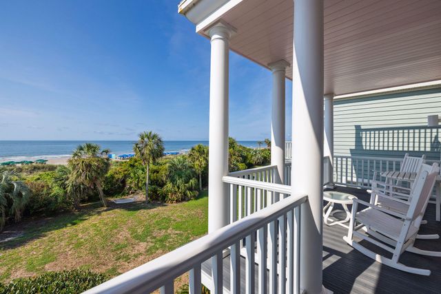 19 Grand Pavilion Boulevard, Isle Of Palms, SC 29451