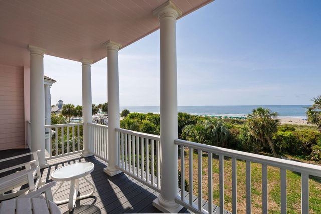 19 Grand Pavilion Boulevard, Isle Of Palms, SC 29451