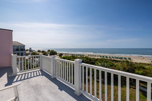 19 Grand Pavilion Boulevard, Isle Of Palms, SC 29451