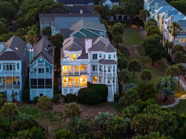 19 Grand Pavilion Boulevard, Isle Of Palms, SC 29451