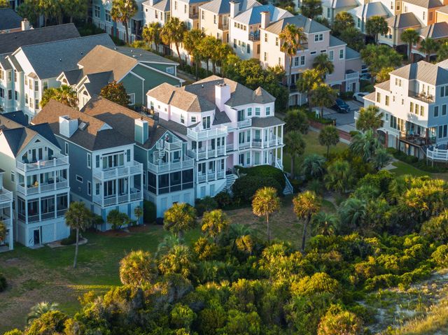 19 Grand Pavilion Boulevard, Isle Of Palms, SC 29451