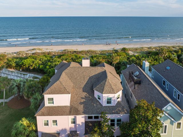 19 Grand Pavilion Boulevard, Isle Of Palms, SC 29451