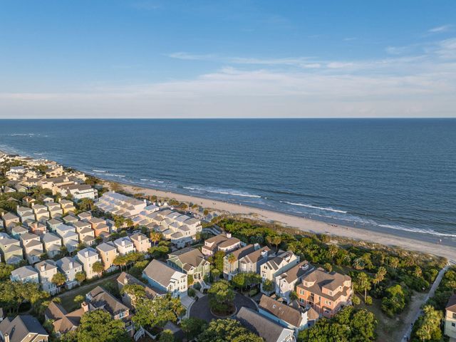 19 Grand Pavilion Boulevard, Isle Of Palms, SC 29451