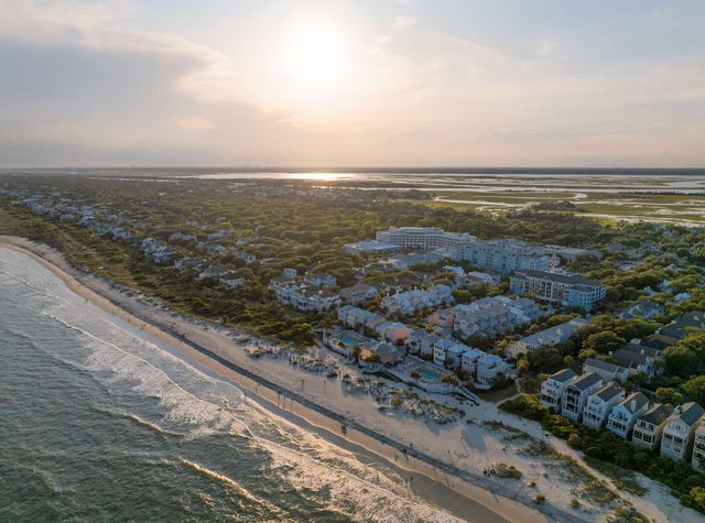 19 Grand Pavilion Boulevard, Isle Of Palms, SC 29451