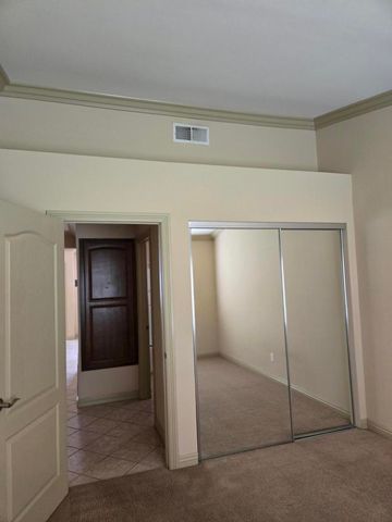 40840 Sandy Gale D, Palm Desert, CA 92211