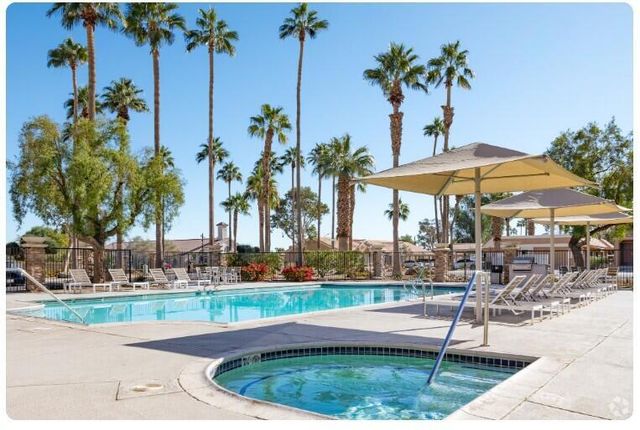 40840 Sandy Gale D, Palm Desert, CA 92211