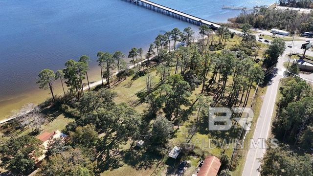 000 6th Street, Lillian, AL 36549