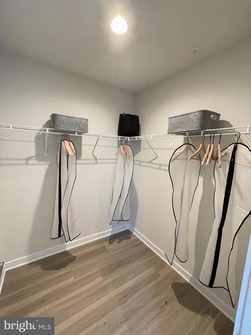 3111 BEACHVIEW LN, Philadelphia, PA 19125