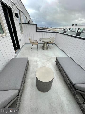 3111 BEACHVIEW LN, Philadelphia, PA 19125