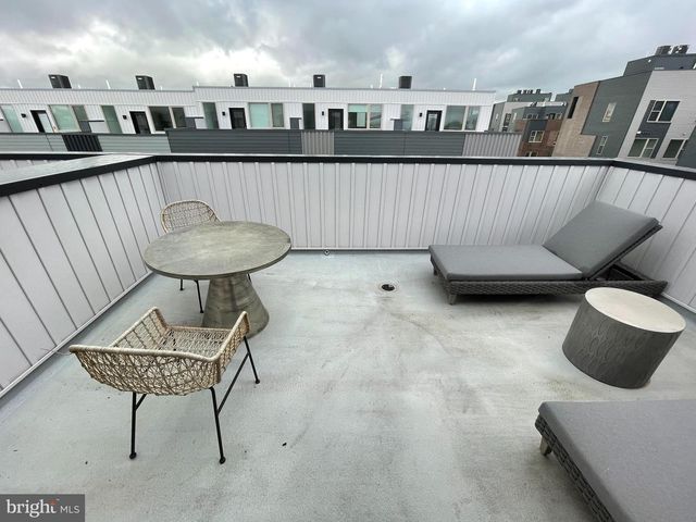 3111 BEACHVIEW LN, Philadelphia, PA 19125