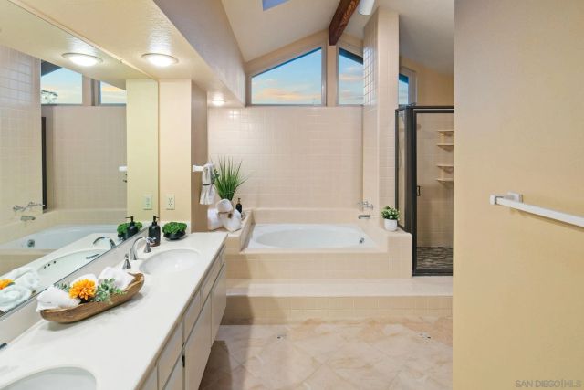 12708 Rue Vincennes, San Diego, CA 92131