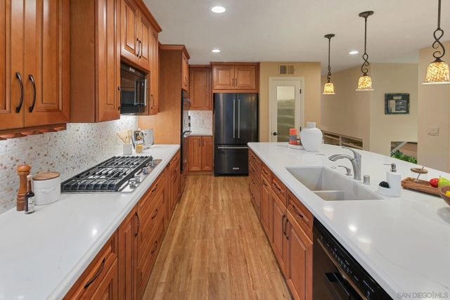 12708 Rue Vincennes, San Diego, CA 92131