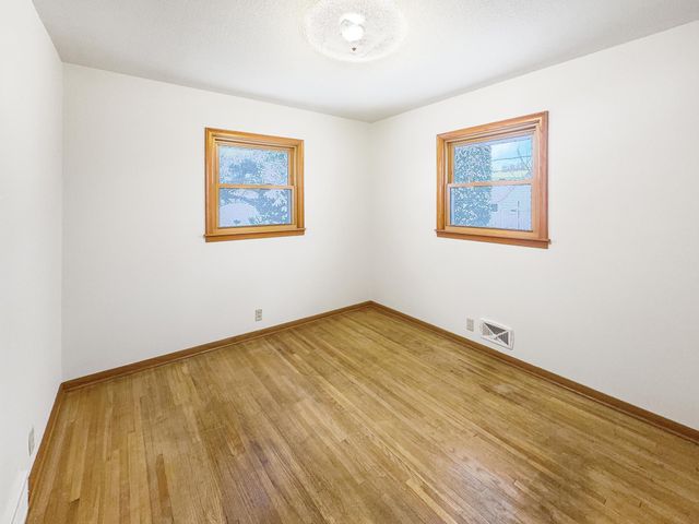 3649 Perry Avenue N, Robbinsdale, MN 55422