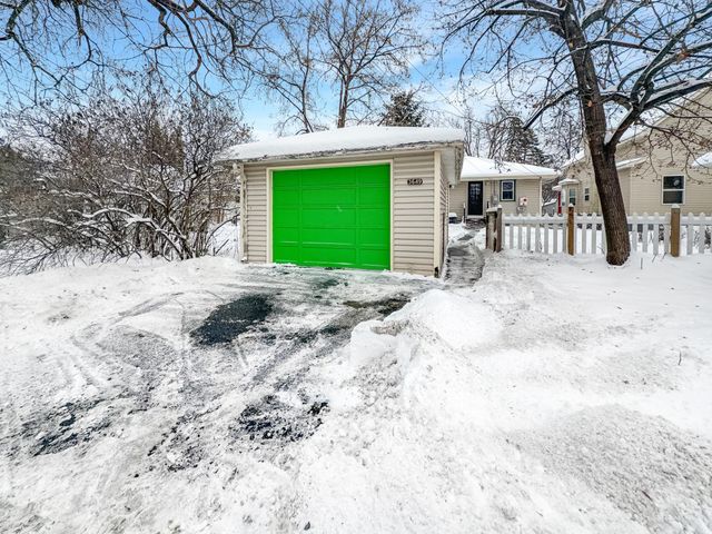 3649 Perry Avenue N, Robbinsdale, MN 55422