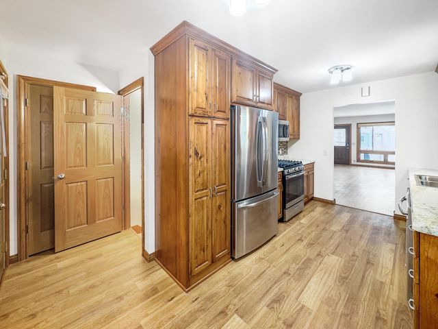 3649 Perry Avenue N, Robbinsdale, MN 55422