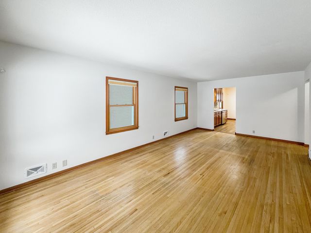 3649 Perry Avenue N, Robbinsdale, MN 55422