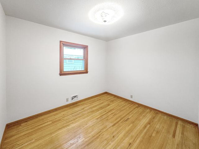 3649 Perry Avenue N, Robbinsdale, MN 55422