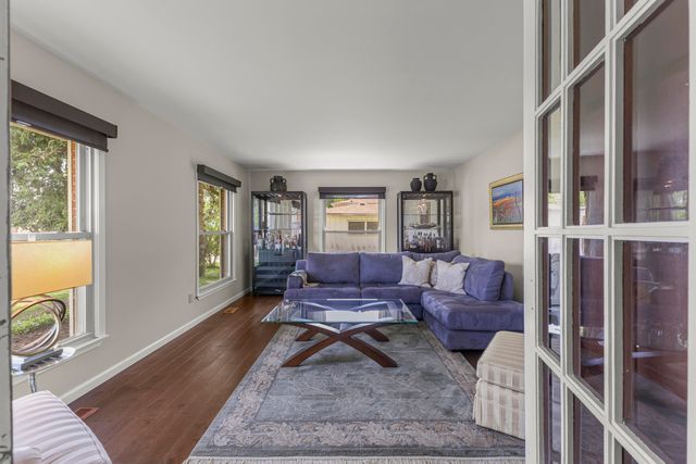 26181 Middlebelt Road, Farmington Hills, MI 48334