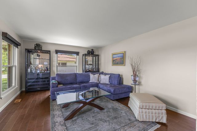 26181 Middlebelt Road, Farmington Hills, MI 48334