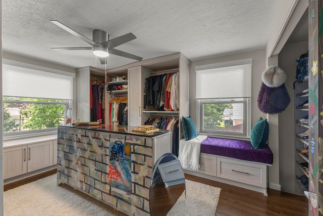 26181 Middlebelt Road, Farmington Hills, MI 48334