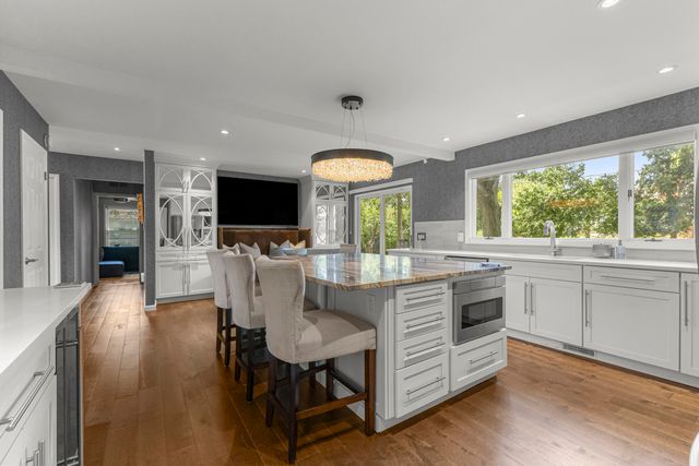 26181 Middlebelt Road, Farmington Hills, MI 48334