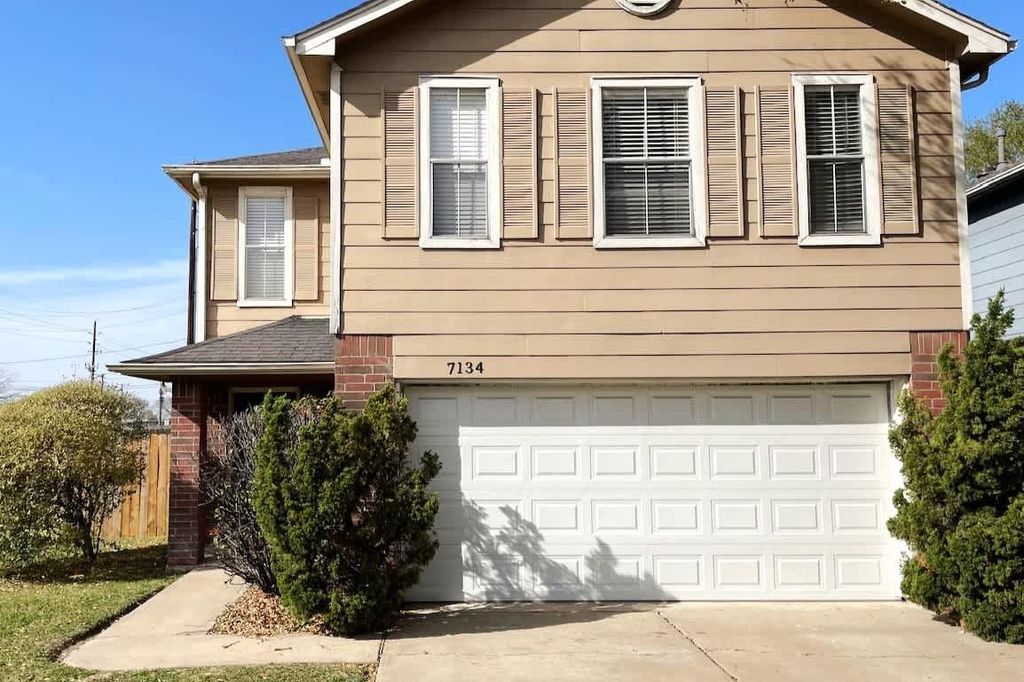7134 Cheshire Park Road, Houston, TX 77088