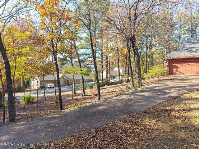 2105 Massard Road, Fort Smith, AR 72903