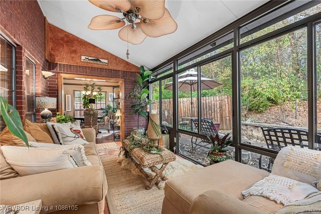 2105 Massard Road, Fort Smith, AR 72903