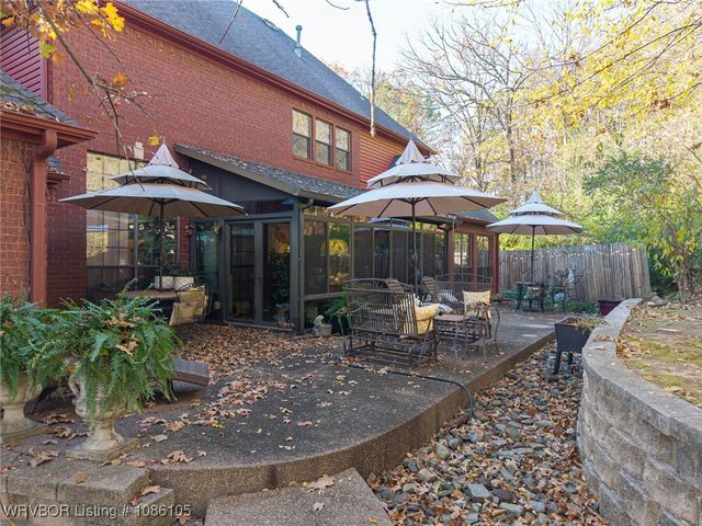 2105 Massard Road, Fort Smith, AR 72903