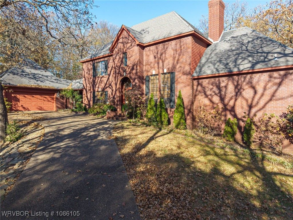 2105 Massard Road, Fort Smith, AR 72903