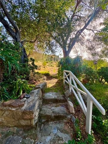 7916 Glenties Lane, Sunland, CA 91040
