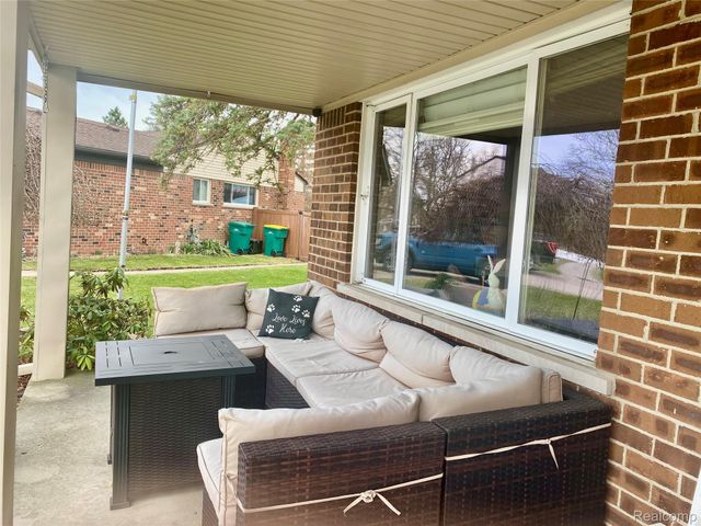 24816 Pamela Street, Brownstown Charter Township, MI 48134