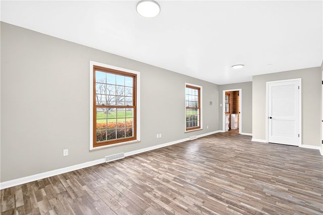 100 Alkim Drive, Centerville, PA 15417