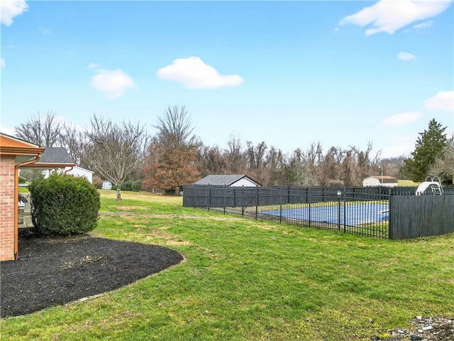 100 Alkim Drive, Centerville, PA 15417