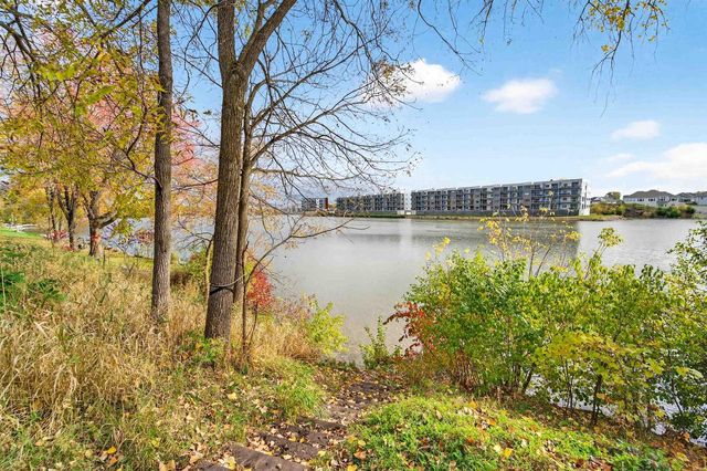 1881 W MAIN STREET, Appleton, WI 54911