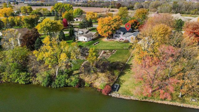 1881 W MAIN STREET, Appleton, WI 54911
