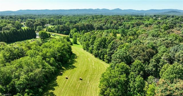 820 Suncrest Orchard Road, North Wilkesboro, NC 28659