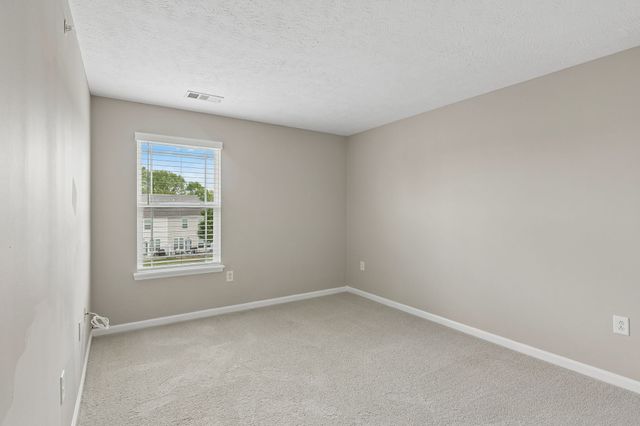 1069 Somerset Springs Dr, Spring Hill, TN 37174
