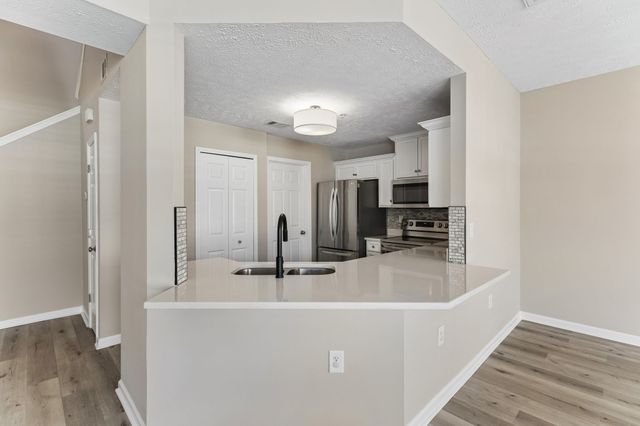 1069 Somerset Springs Dr, Spring Hill, TN 37174
